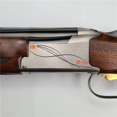 Browning B725 Sporter Grade 1 12 Gauge Over & Under Shotgun